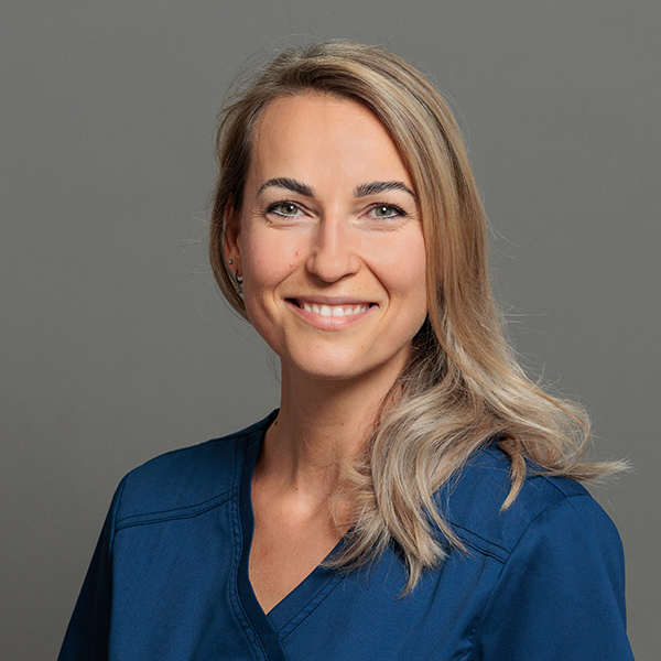 Kőrösi-Oláh Dóra